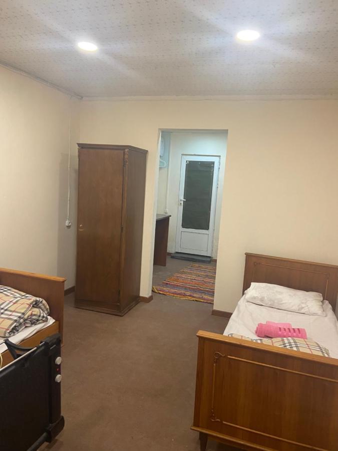 Vahe'S Corner House Otel Erivan Dış mekan fotoğraf