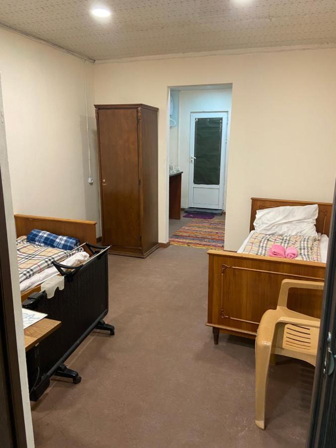 Vahe'S Corner House Otel Erivan Dış mekan fotoğraf